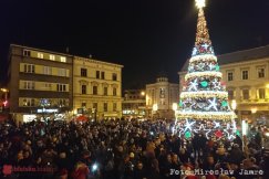 Dziś rozbłysła największa choinka w mieście i zaraz zgasła! ZDJĘCIA