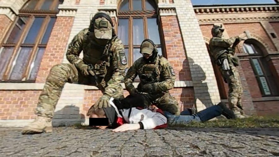 Jest oskarżony o wysadzenie budynku na Sarnim Stoku. Ma 20 zarzutów