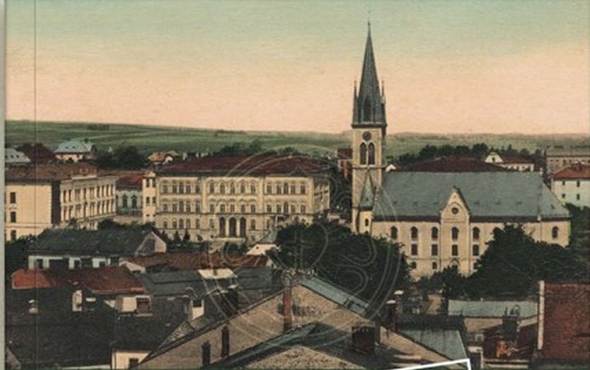Nowy album o historii Bielska-Białej. Wypłowiałe pocztówki i stare fotografie