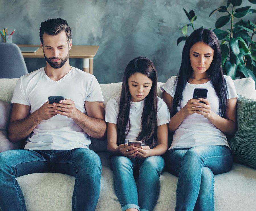 Pomoc dla dzieci uzależnionych od internetu. Wiele przypadków kończy się samobójstwem