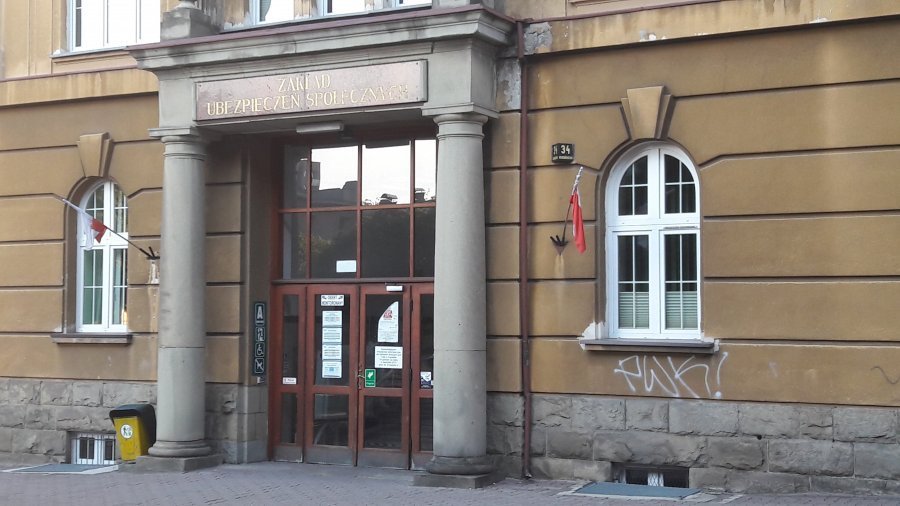 "Niemy protest" przed ZUS. Kobiety przeciw masowym kontrolom