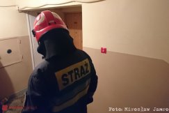 Zadymienie w wieżowcu. Lokatorka zapomniała o posiłku - foto