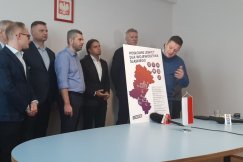 Lewica chce ciąć wydatki państwa. Ważne inwestycje dla Podbeskidzia - foto
