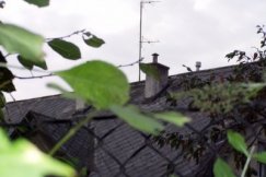 Wymieniają dachy i elewacje. Jak pozbyć się śmiercionośnego materiału?