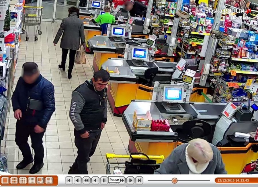 Złodziej kieszonkowy w Biedronce. Policja publikuje zdjęcia z monitoringu