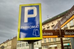 Nie trzeba szukać parkomatu. Płatności mobilne wciąż mało popularne