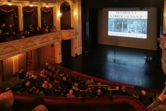 Porywający show w teatrze. Fabryka Sensacji z kompletem publiczności - foto