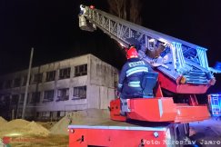 Pożar w pobliżu lotniska. Strażacy użyli drona z kamerą termowizyjną - foto