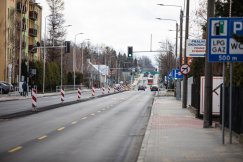 Kładą asfalt na Żywieckiej. Od dziś tymczasowa organizacja ruchu