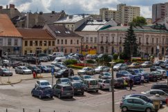 Fontanna i szalet na nowym placu Wojska Polskiego. Miejsce spotkań i koncertów