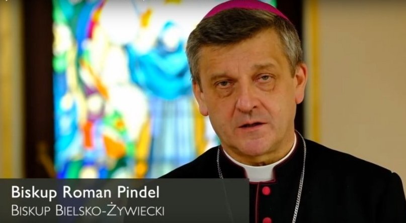Pierwsze komunie dopiero po wakacjach? "Nie całujemy stuły" - apeluje biskup