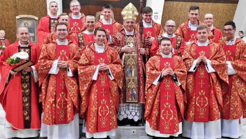 W diecezji jest dziesięciu nowych księży. „Chrześcijanie są prześladowani” - foto