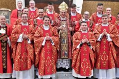W diecezji jest dziesięciu nowych księży. „Chrześcijanie są prześladowani” - foto