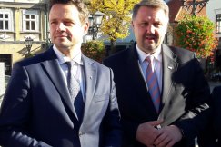 W Bielsku-Białej zbierają podpisy poparcia dla Rafała Trzaskowskiego