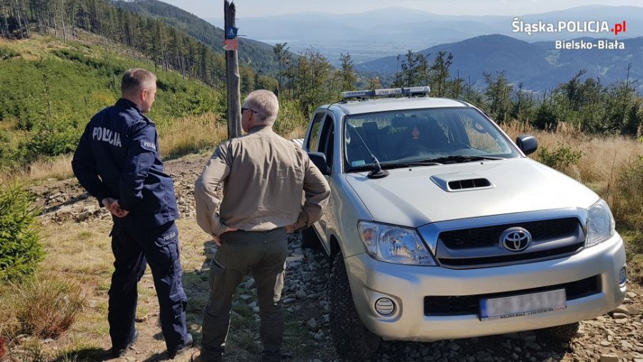 Zatrzymali nielegalny rajd motocrossami. Motocykle bez tablic rejestracyjnych