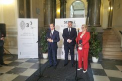 Trzeba zasypywać rowy nienawiści. Marszałek Senatu z wizytą w Bielsku-Białej