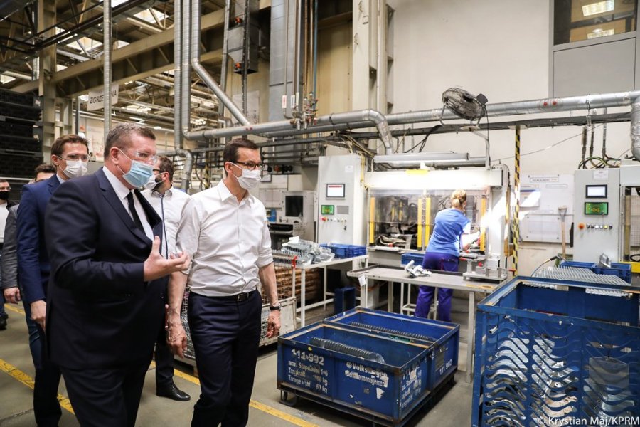 Mateusz Morawiecki w Bielsku-Białej. Premier odwiedził fabrykę