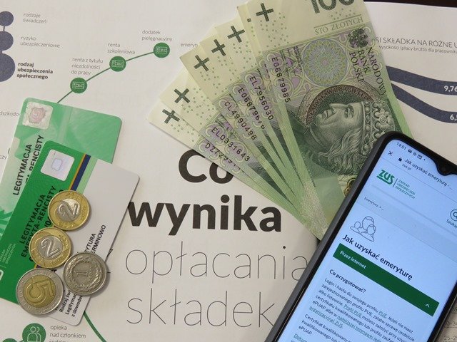 Tylko 47 groszy emerytury? Tak, to możliwe - raportuje ZUS