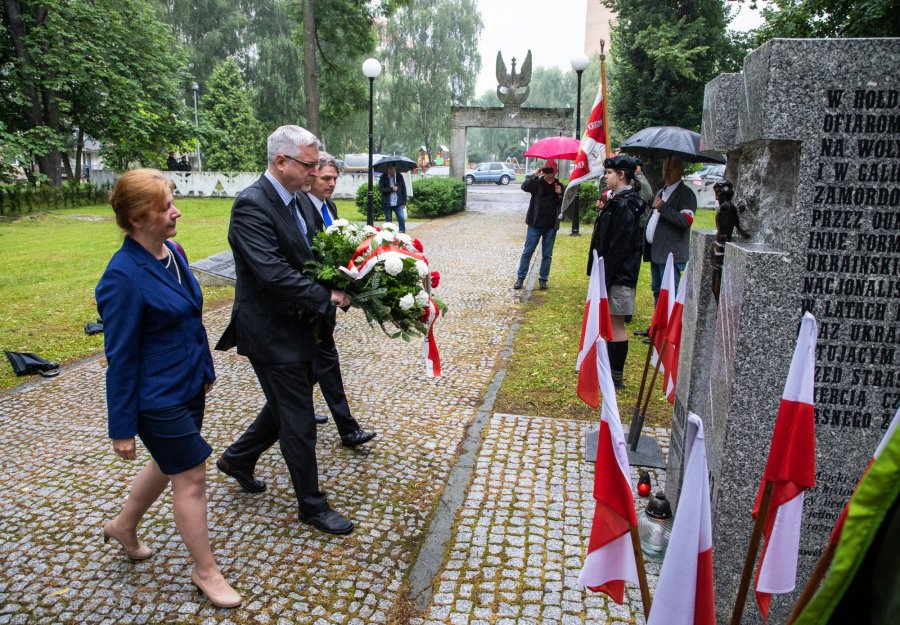 Bielszczanie wspólnie w hołdzie zamordowanym. Zapłonęły znicze - foto