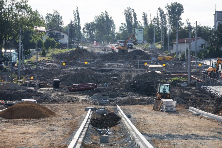 Ruch na Cieszyńskiej. Droga będzie przejezdna do końca roku - foto