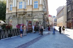 Pikieta przeciwko LGBT w centrum Bielska-Białej - foto