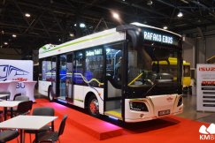 Elektryczny autobus na ulicach Bielska-Białej. Ma USB do ładowania telefonów - foto