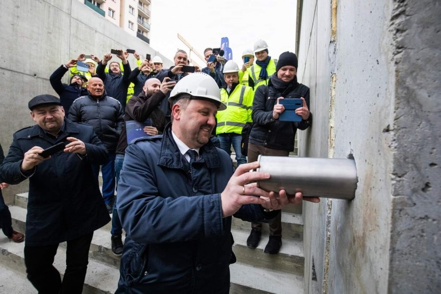 Nowy samochód prezydenta Bielska-Białej. Rosną oszczędności urzędnika