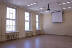 Prawie 5,5 mln zł na wydatki. Szeroki front robót w szkołach i przedszkolach
