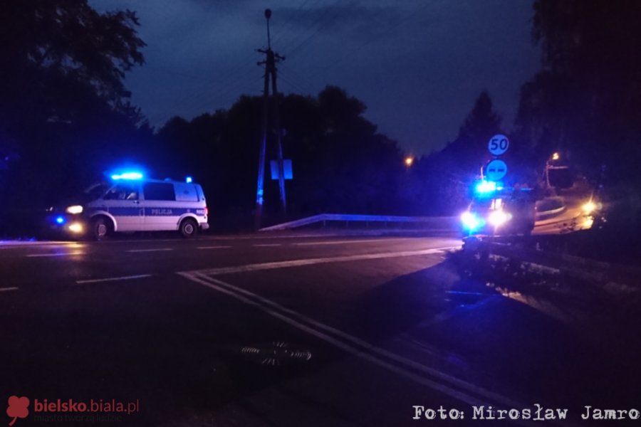 Nietrzeźwy przewrócił się na rowerze. Kierowcy zablokowali ruch - foto