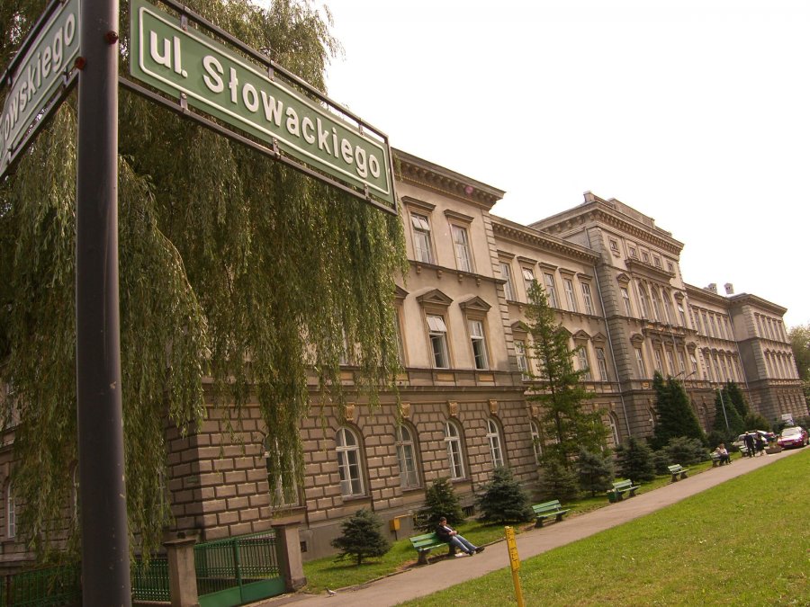 Dystans 1,5 m i strefy na korytarzach. Szkoły gotowe do rozpoczęcia zajęć