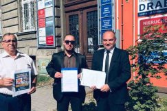 Apel do posłów PiS. "Skandaliczne przepisy o bezkarności urzędników"