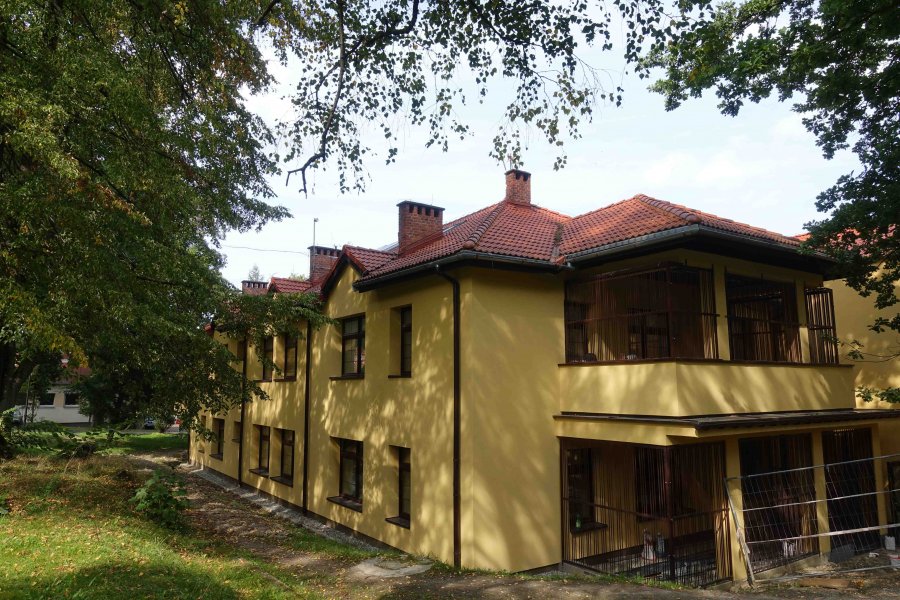 Z obiektu ocalały tylko mury. Na psychiatrii będzie przyjaźniej - foto