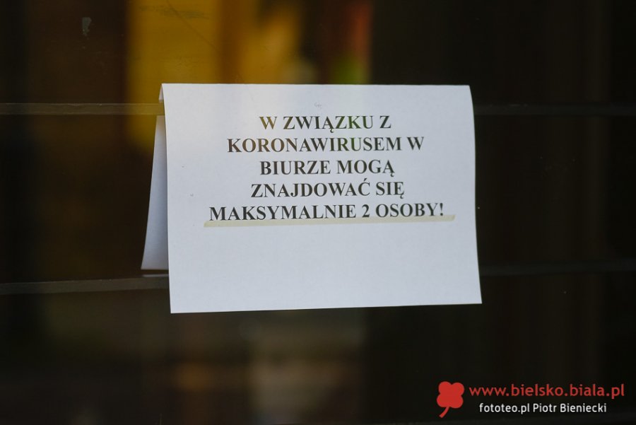 Zakazy i obowiązki w czerwonej strefie. Nowe obostrzenia sanitarne LISTA
