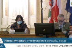 Nadzwyczajna sesja na wniosek prezydenta. Problemy techniczne w trybie online