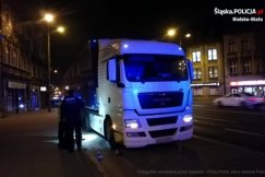TIR-widmo w centrum Bielska-Białej. Kierowca z trzema promilami! - foto