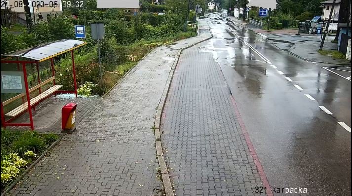 Wandale na ul. Karpackiej. Kto pomoże policji? - foto
