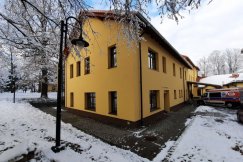 Pacjenci uciekają przez okna. Dyrekcja nie chce krat, bo budzą złe skojarzenia