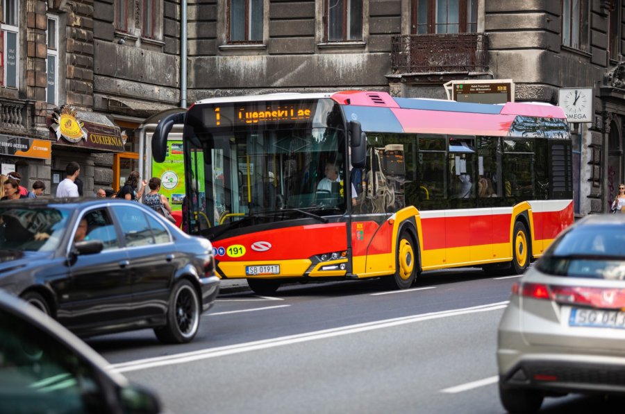 Integracja komunikacji miejskiej i PKS odłożona w czasie. Pasażerowie muszą czekać