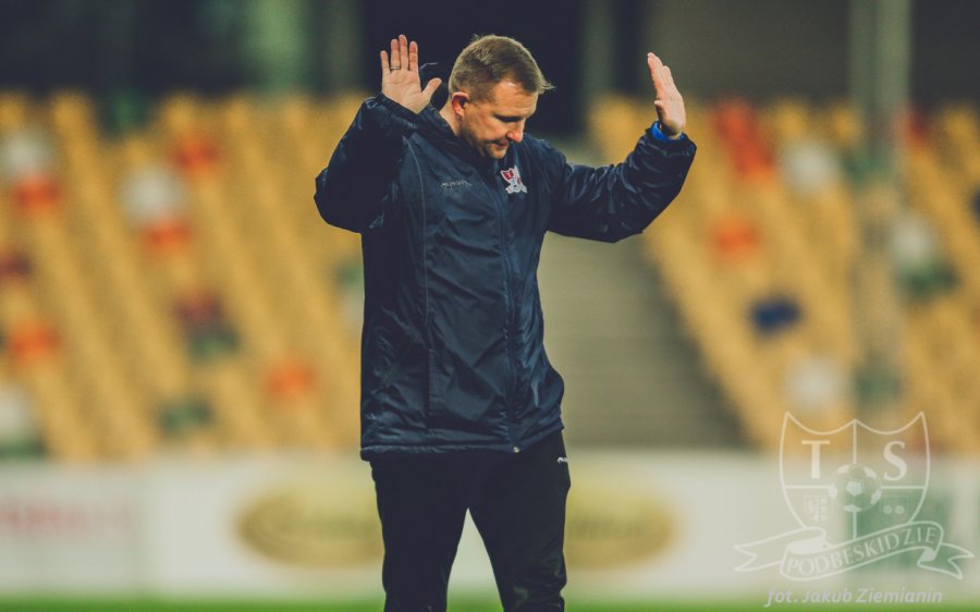 Trener Brede na razie zostaje. Zmiany w Podbeskidziu mogą być bolesne