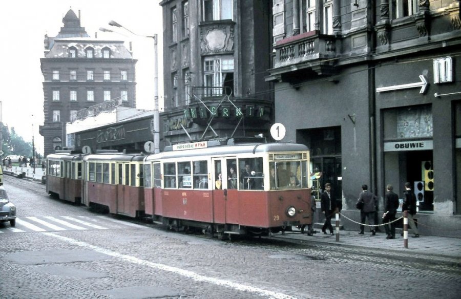Tramwajką po Bielsku i... okolicy. Dlaczego tramwaj nie jeździ do Szczyrku?