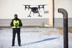 Dwa drony czekają w gotowości. W Bielsku-Białej będą kontrole nieruchomości - foto