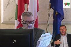 Nie będzie stanowiska w obronie Jana Pawła II. "Jego świętość broni się sama”