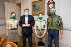 Radosna nowina w bielskim ratuszu. Światło dla wszystkich bielszczan - foto