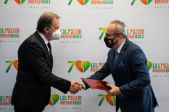 Maria Koterbska zasłużona dla Augustowa. Medal odebrał syn wielkiej artystki - foto