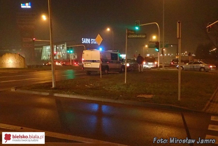 Wraca system rejestracji przejazdu na czerwonym świetle. Bat na piratów drogowych