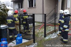 Tragedia w Ligocie. W budynku spłonęła kobieta - foto