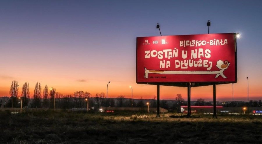 Zostańcie w Bielsku-Białej na dłużej! Sympatyczny billboard przy ul. Wyzwolenia - foto