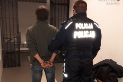 Hiena cmentarna. 21 zarzutów ograbienia miejsc pochówku zmarłych - foto