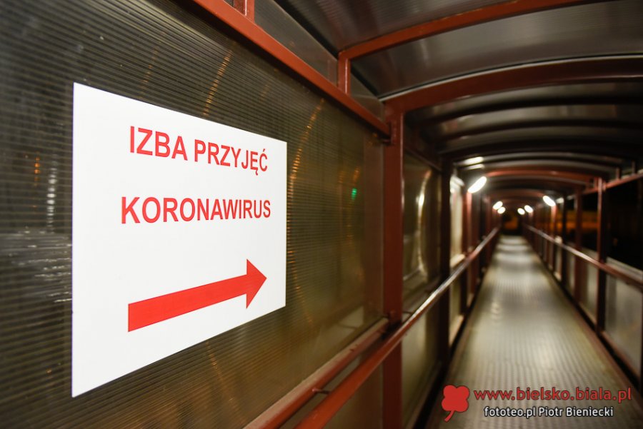 Przekształcenia w Szpitalu Wojewódzkim. Kolejne miejsca dla chorych na Covid-19