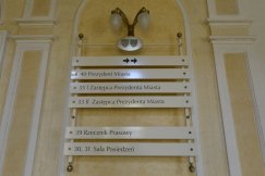 Prezydent w nowych biurach przy ul. Stojałowskiego. Skorzysta też Galeria BWA